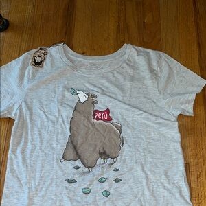Peru Llama Graphic Women's Gray Tee